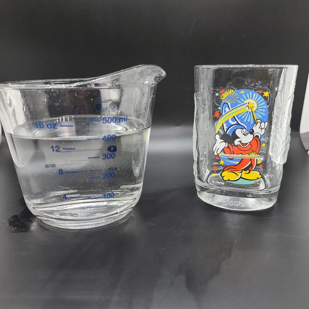 2000 Walt Disney World/ McDonald's Celebration Glasses. - Picture 12 of 16